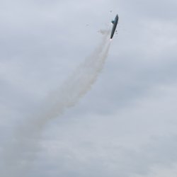  Delfin vybuch praveho motoru